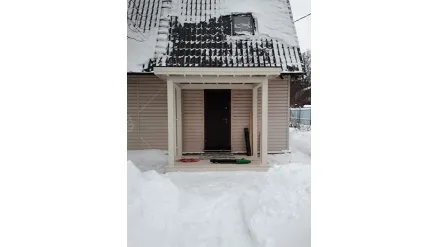 Крыльцо в современном стиле №1